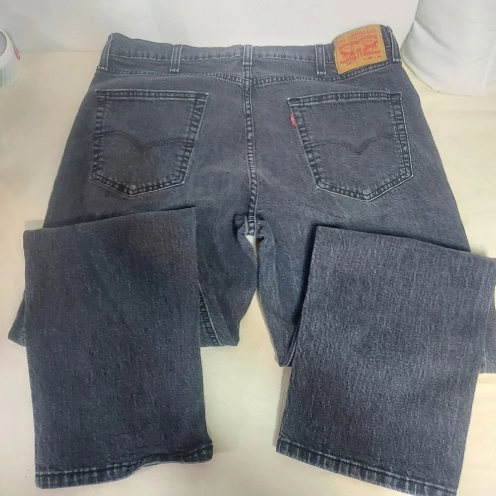 Levi Strauss 541 Athletic Fit Jeans Men's Dark Wash Size 38x30 Distressed Read!‎